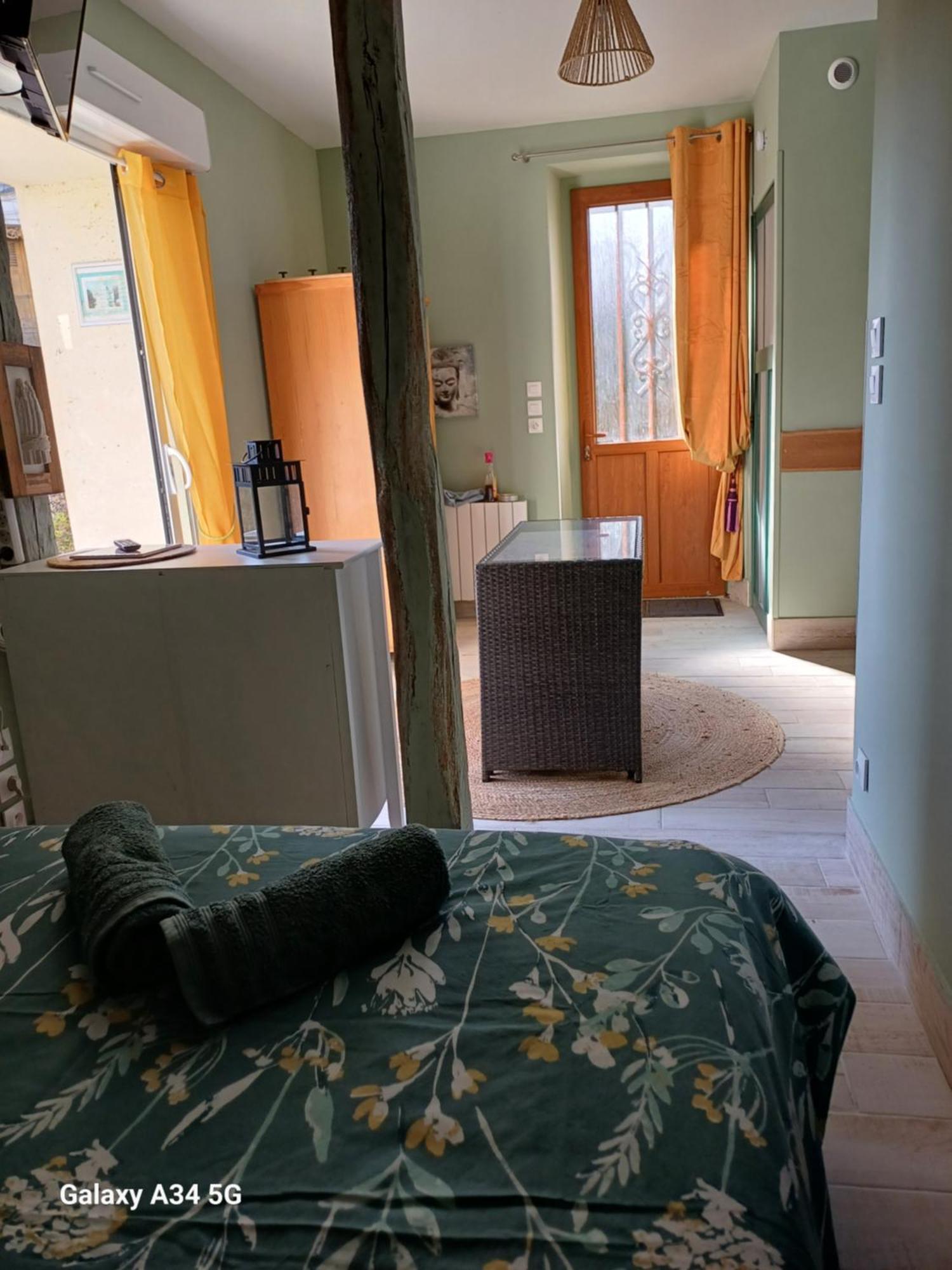L'Intervalle Des 18 Chateaux Saint-Georges-sur-Cher Zewnętrze zdjęcie